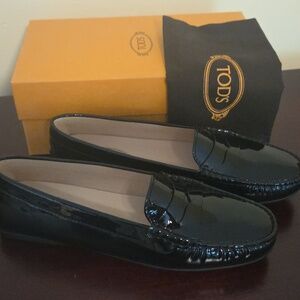 Tod's Shiny Black Women's Loafers